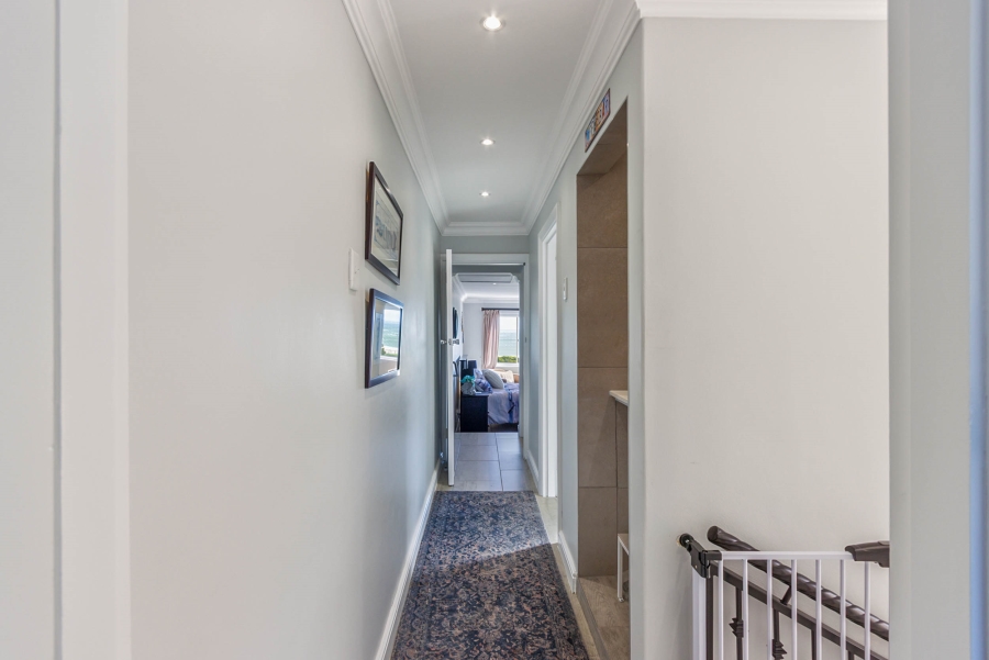 4 Bedroom Property for Sale in Gordons Bay Village Western Cape